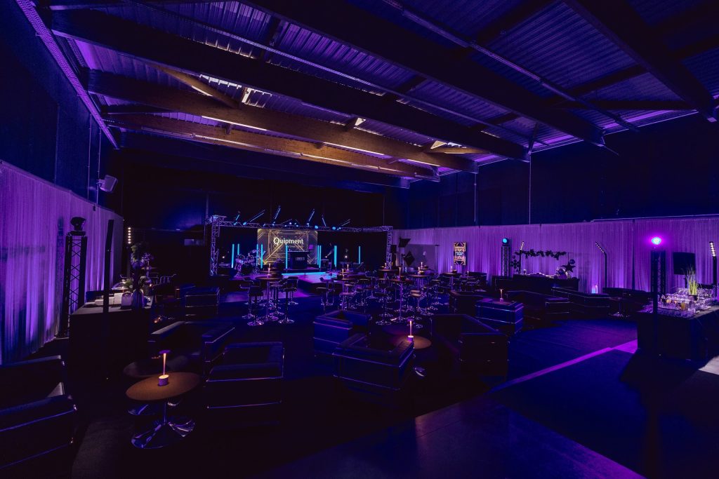 Salle de séminaire à Maxéville, ambiance bleue