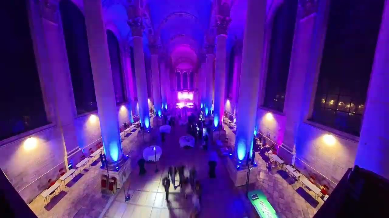 Timelapse : l’abbaye des Prémontrés dressée et mise en lumière