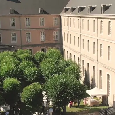 L'abbaye des Prémontrés et ses jardins, vus du ciel