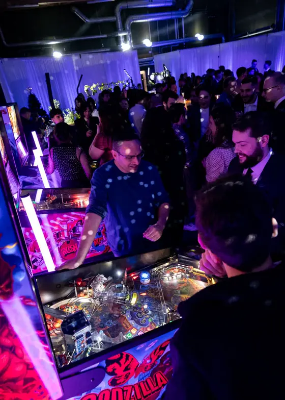 Salle de la soirée de Noël Quipment 2025 sous les lumières LORENTS